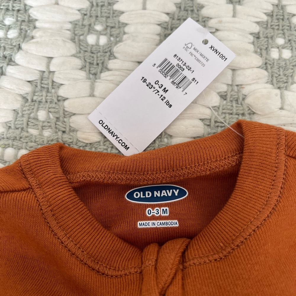 Old Navy | NWT 0-3m Fox Onesie - Picture 3 of 5